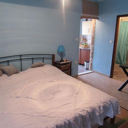 Apartments Leon Ražanac Екстериор снимка