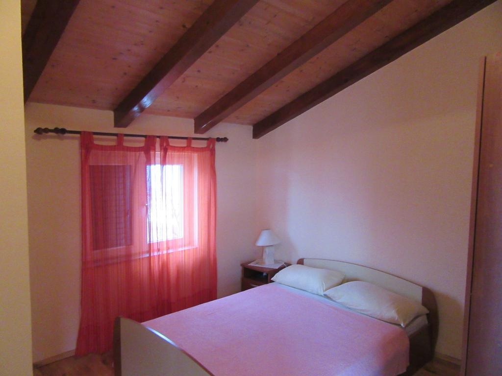Apartments Leon Ražanac Екстериор снимка