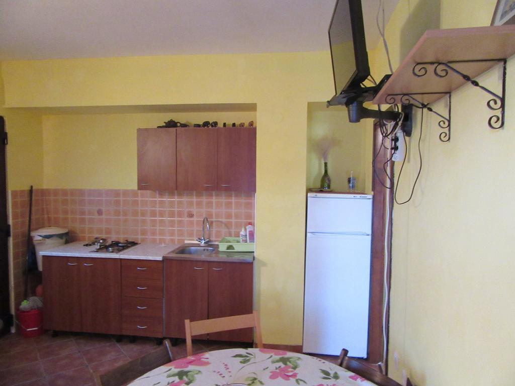 Apartments Leon Ražanac Екстериор снимка