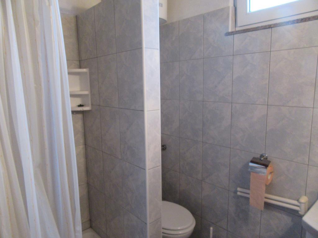 Apartments Leon Ražanac Екстериор снимка