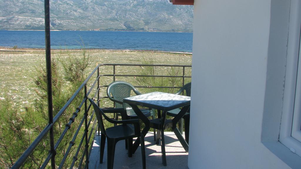 Apartments Leon Ražanac Стая снимка