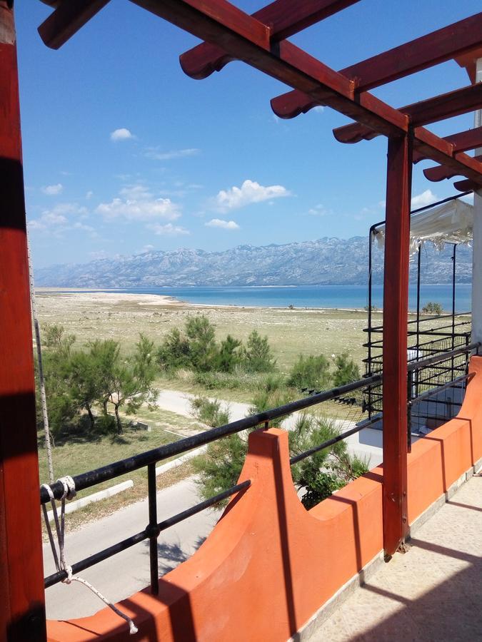 Apartments Leon Ražanac Екстериор снимка