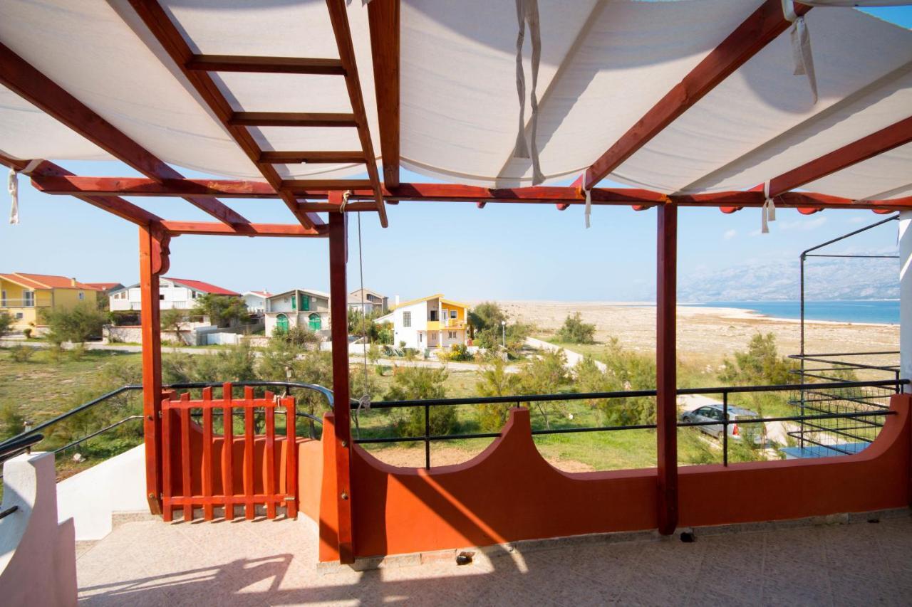 Apartments Leon Ražanac Екстериор снимка